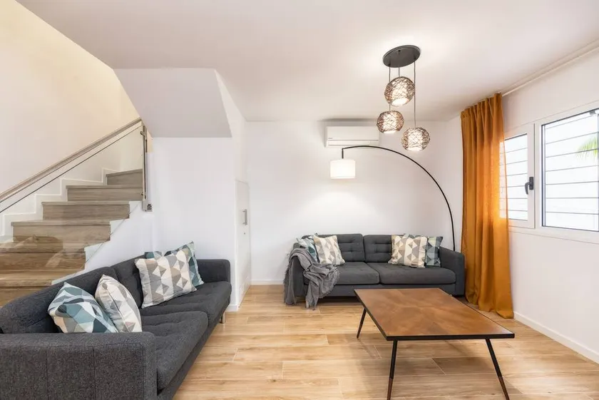 TH - Duplex Tendal - Spacious and renovated townhouse - Image 1