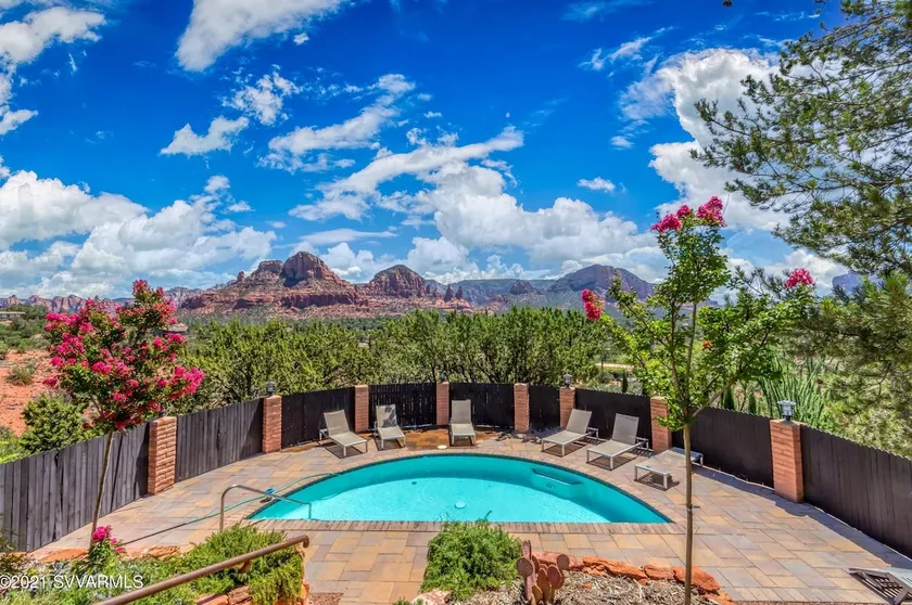 Specials Lux Escape Pool, Hot Tub, Epic Views - Image 1