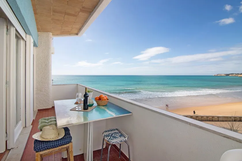 Caravelas 2 Bedroom Apartment - Image 1