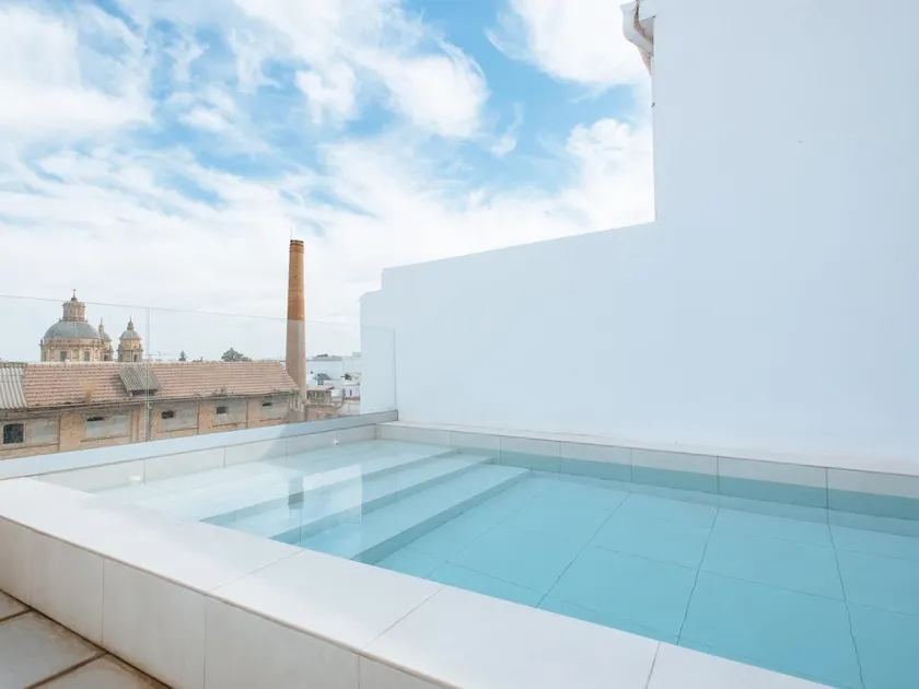 Eva Recommends Castellar Pool & Terrace - Image 1