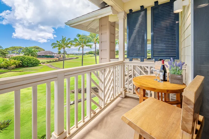 Pili Mai 2-Bedroom, 2 bath, A/C Condo unit 11G, Sleeps 6 - Image 1