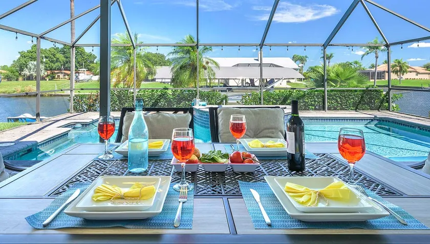 Island Time-Gulf Access Pool Villa with 3 King Beds - Image 1