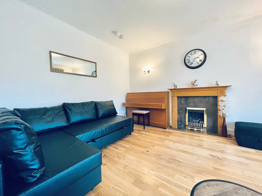 Millerston House - Image 1