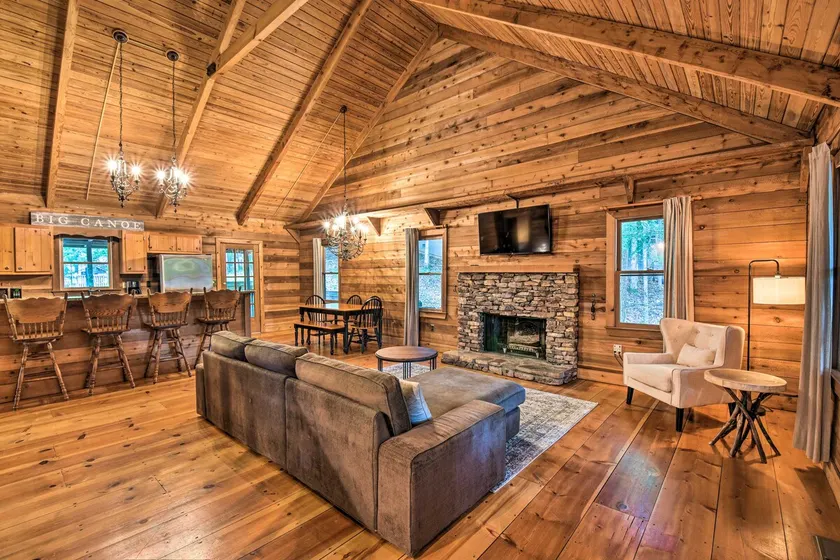 Big Canoe Mountain Resort Cabin w/ Pool Access! - Image 1