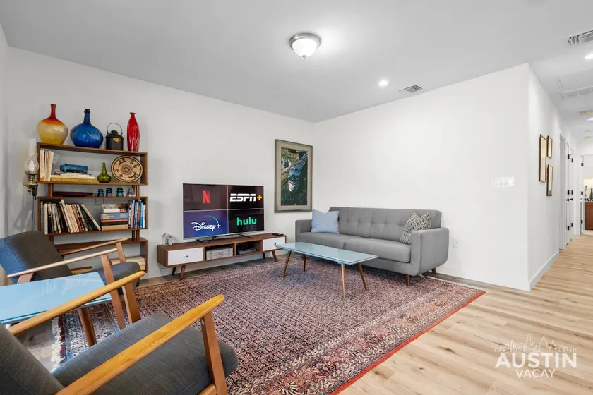 Mid-Century Modern Home with Open Kitchen - Image 1