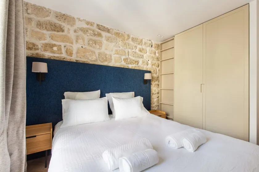Comfortable 1BR/4PAX Saint-Georges | Moulin Rouge - Image 1