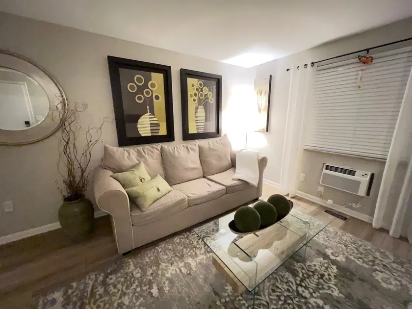 1br 1st floor: The Sage Sancuary! Prime Location - Image 1