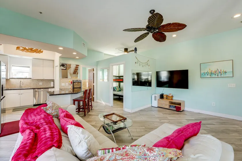 Colorful Townhome, Steps to Clearwater Beach! - Image 1