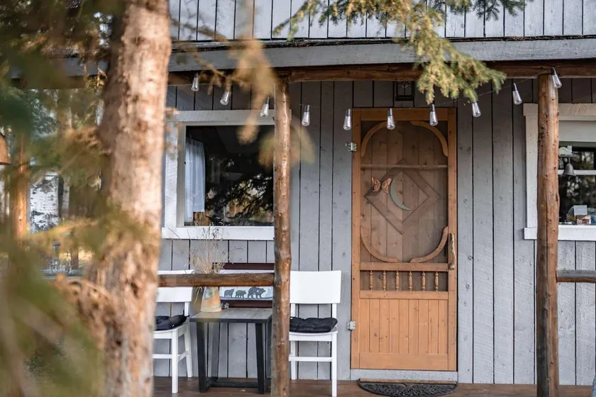 Tiny Home Cabin - Image 1