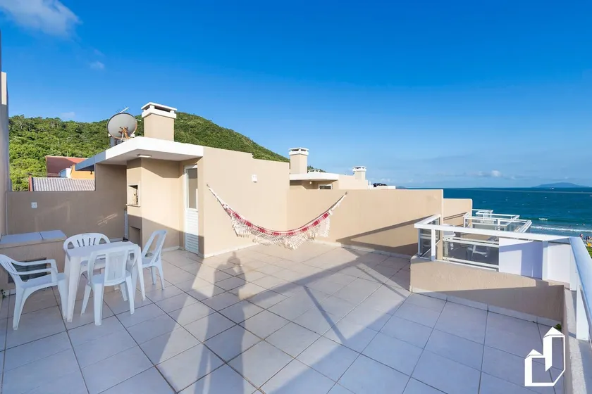 Apartamento duplex em 4 Ilhas - Image 1