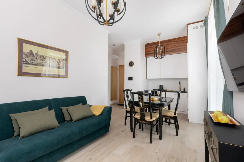Aleja Solidarności Modern Apartment - Image 1