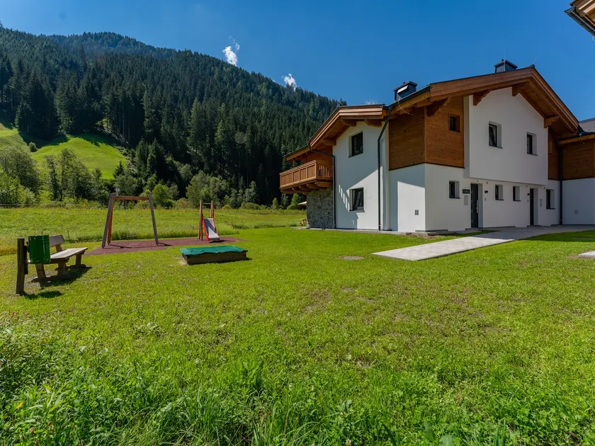 Beautiful chalet near the major ski resorts - Image 1