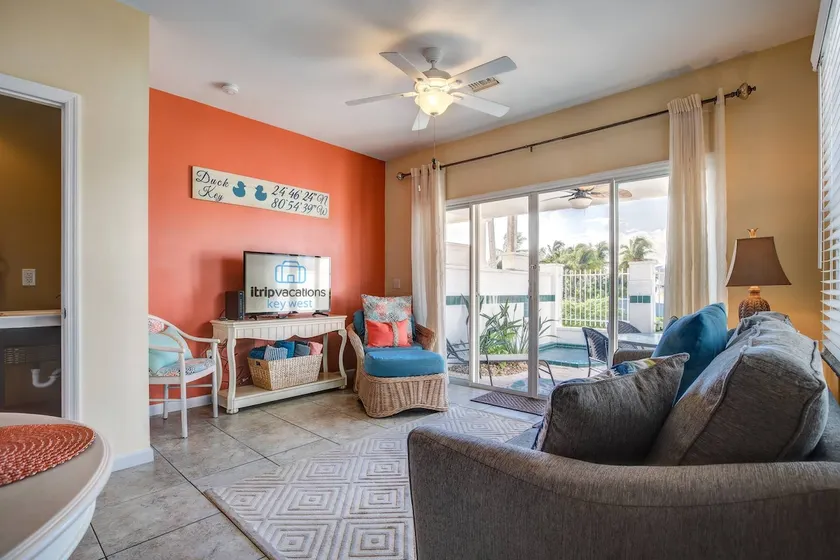 Key Lime Cottage: A Stunning Duck Key Retreat with Private Dip Pool and Scenic Water Views! - Image 1