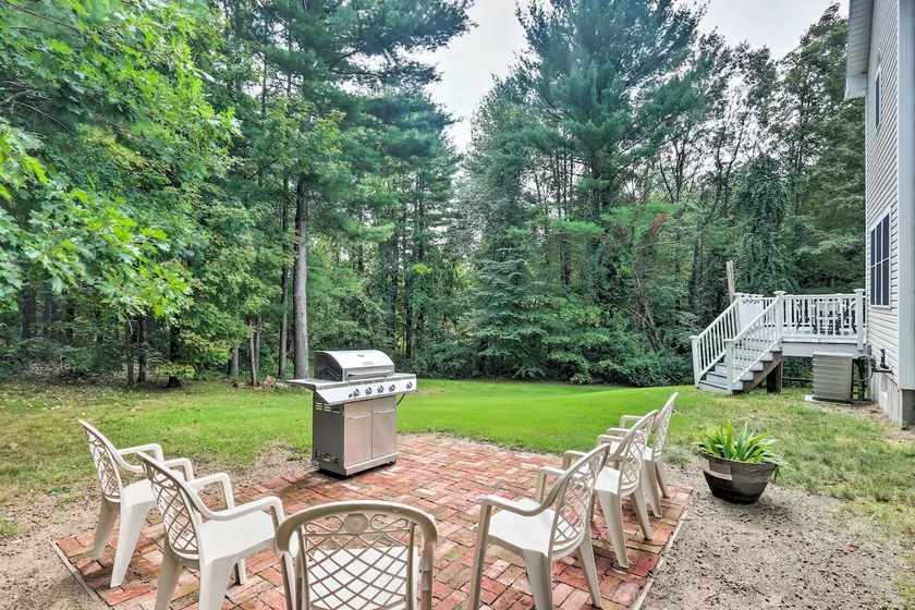 Granby Home w/ Deck < 1/2 Mi to Aldrich Lake! - Image 1