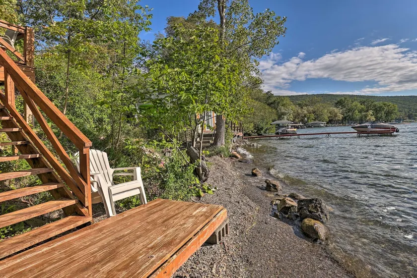 'Aunt Al's Place' Home on Canandaigua Lake w/ Deck - Image 1