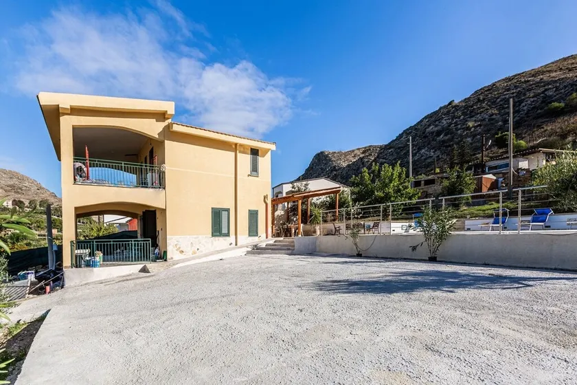 Villa på Sicilien med pool - Image 1
