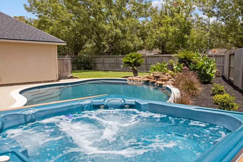 Cypress 4BR Sleeps 20 | Pool, Hot Tub, Theater - Image 1