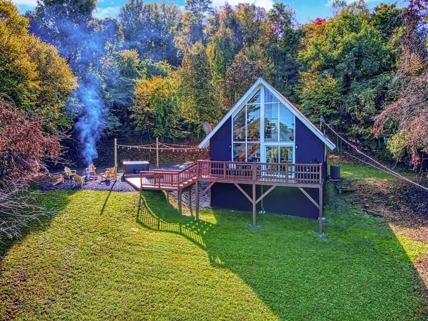 Whispering Hillside -Coffee Bar, Hot Tub Fire Pit - Image 1