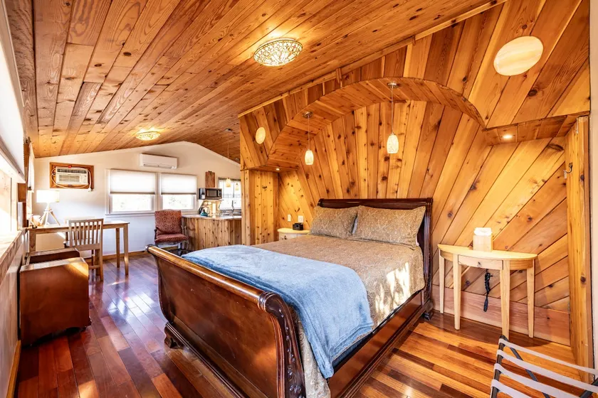Glade Cottage at White Lotus Eco Spa Retreat - Image 1