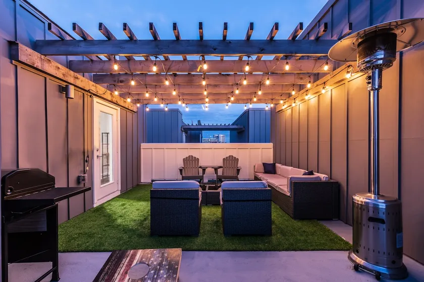 Ultimate Game House with Rooftop Terrace - Image 1