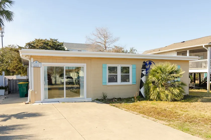 Pet Friendly Cottage near KB Pier - K148 - Image 1