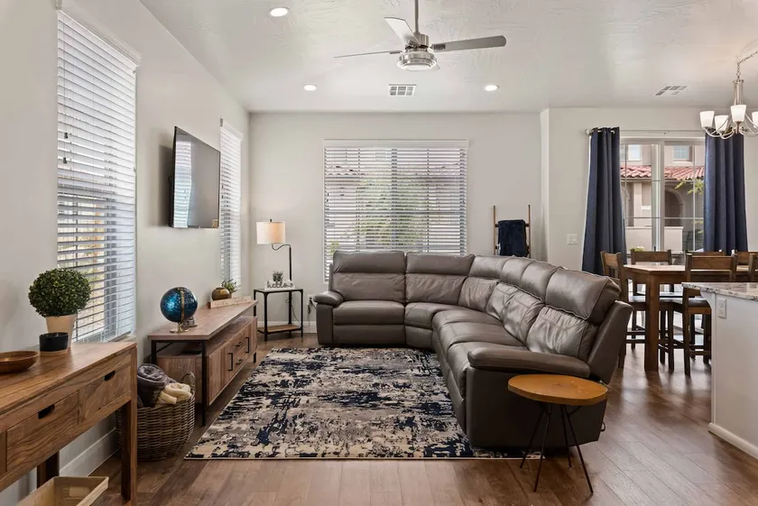 The Sunnyside Haven townhouse - Image 1