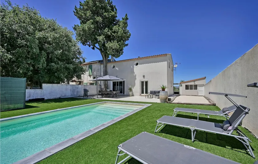 Amazing Home In Nimes - Image 1