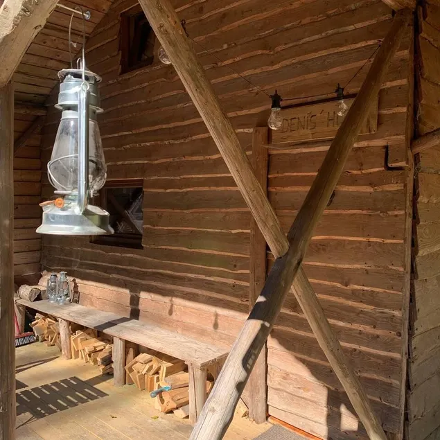 Denis'Hut Cabane - Image 1