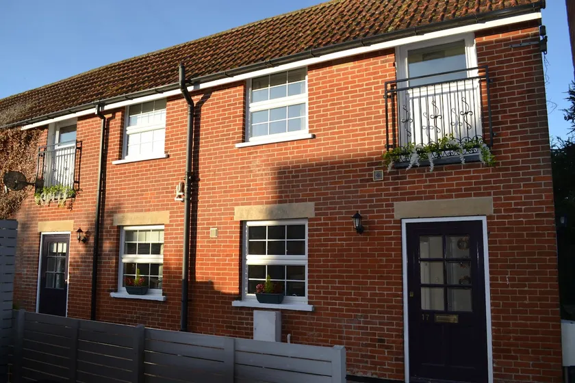Frinton Escapes - The Cottage - Image 1