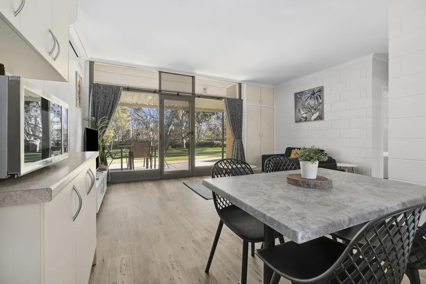 Riversands Rest Accommodation - Tea Tree Cottage - Image 1