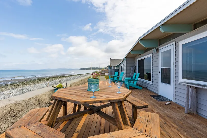 West Beach Wonderland by AvantStay - Image 1