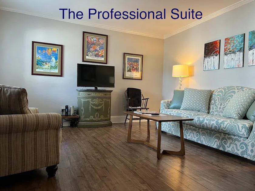 The Natchez Pearl - Professional Suite - Image 1