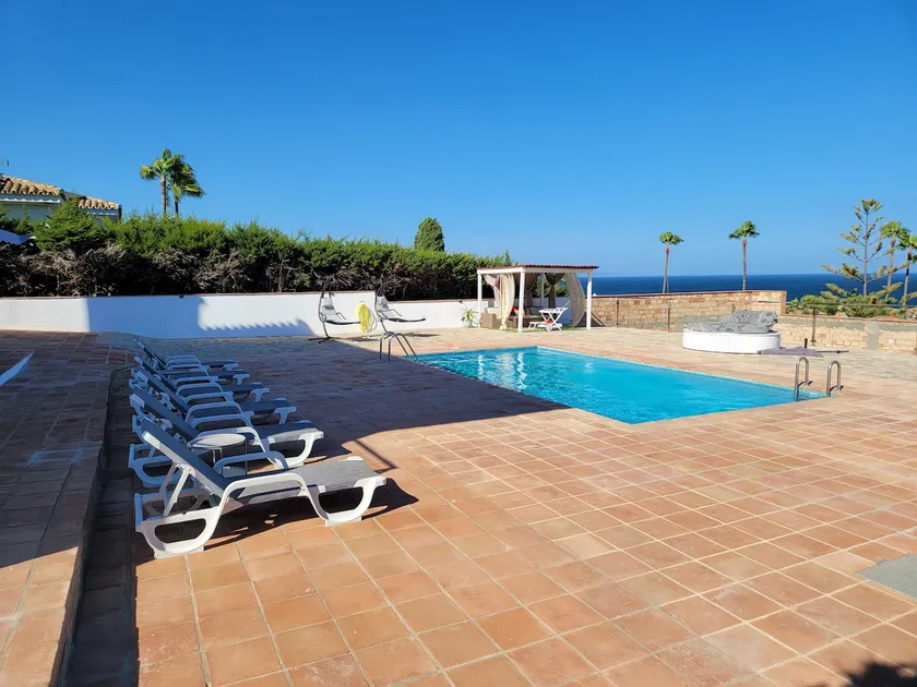 luxury apartments sea views with pool - Image 1