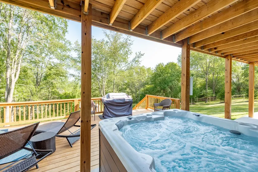 Cozy Cabin w/ Arcade, Deck & Fire Pit - Image 1