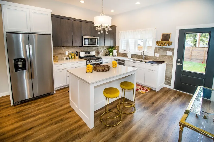 Haynie's Charmer - 3 BR NEW CONSTRUCTION Modern! - Image 1