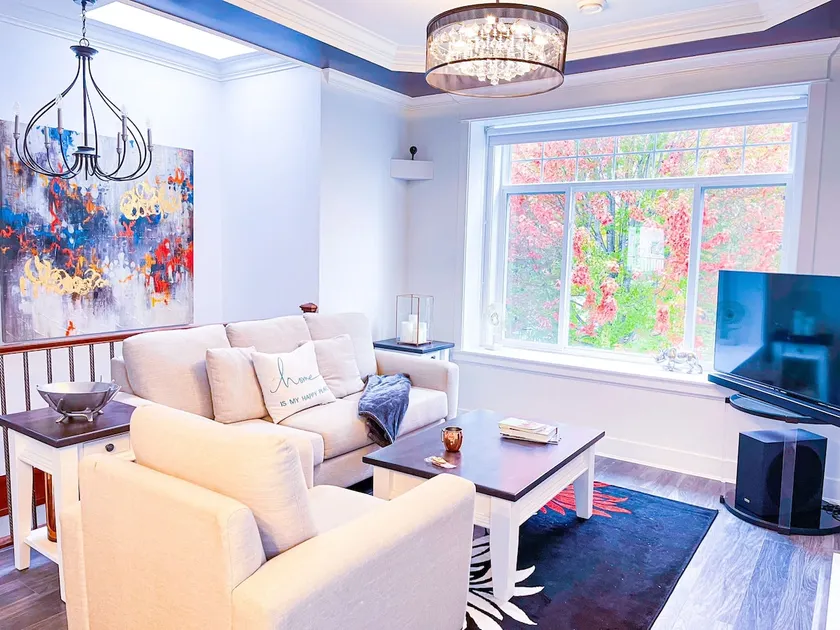 Spacious Family Home in Vancouver - Image 1