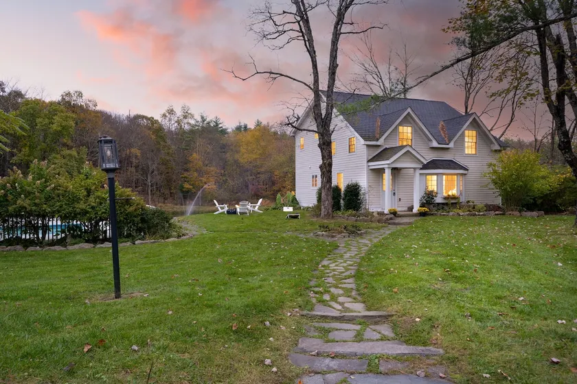 4BDR Heritage Estate w/ Pool, Private Pond, Fire Pit | Cortland by AvantStay - Image 1