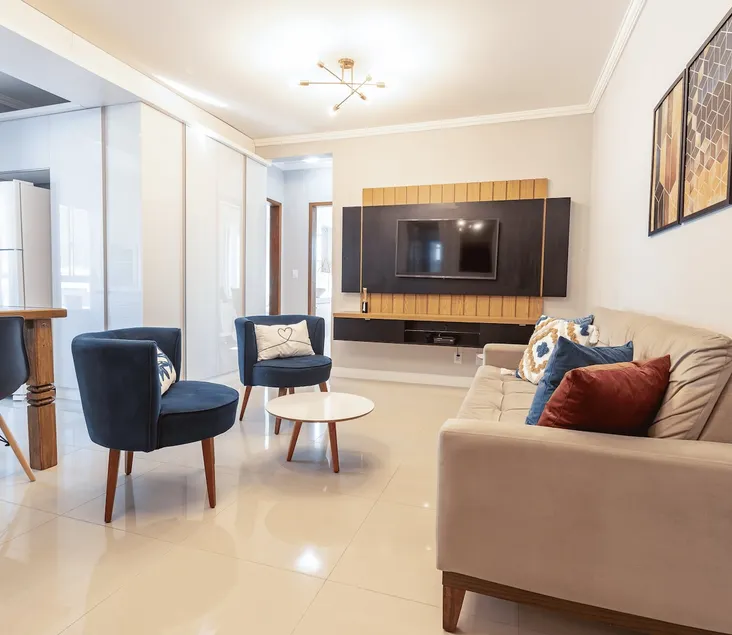 Home Office with Comfort and Style in the English N792 - Image 1