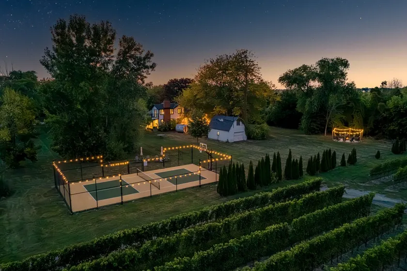 The Pearl on Vines: Pickleball Court-Hot Tub-Sauna - Image 1