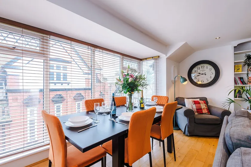 The Knutsford Townhouse by Staycay - Image 1