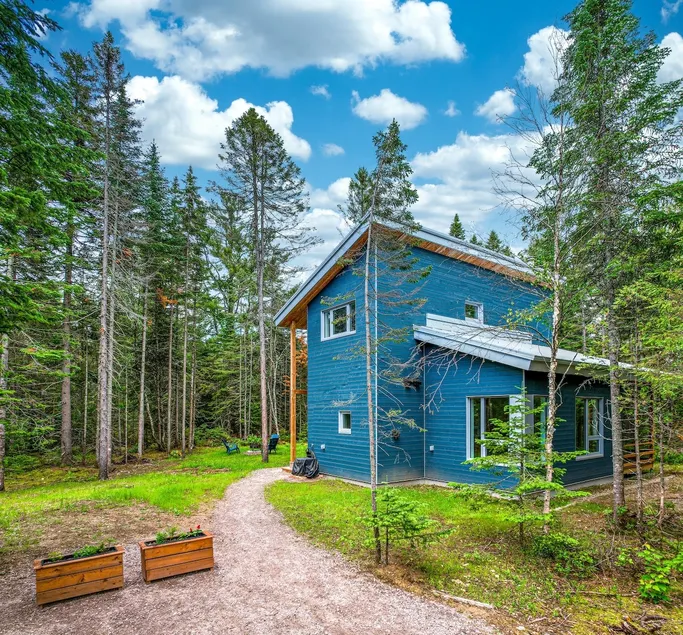 Country Comfort - Woods & River - La Sittelle - Image 1