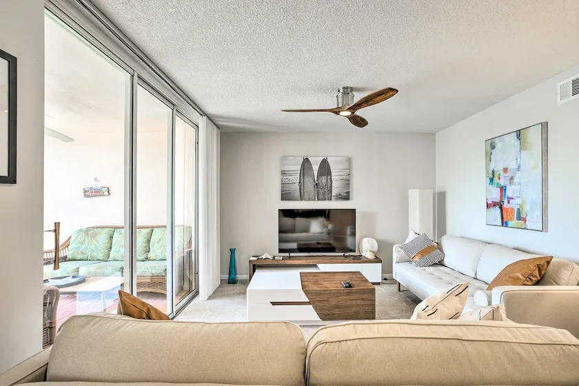 Jupiter Bay Condo w/ Pool < Half Mile to Beach! - Image 1