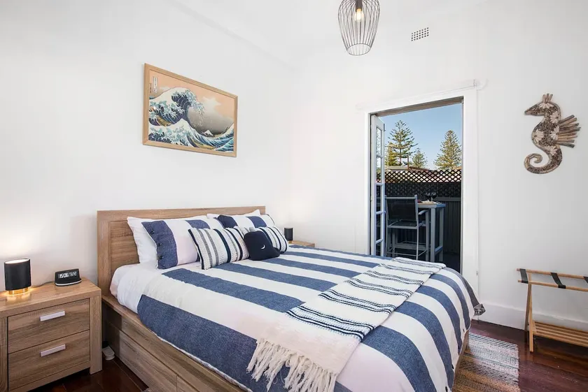 Seaview No 6 Henley Beach Wifi - Image 1
