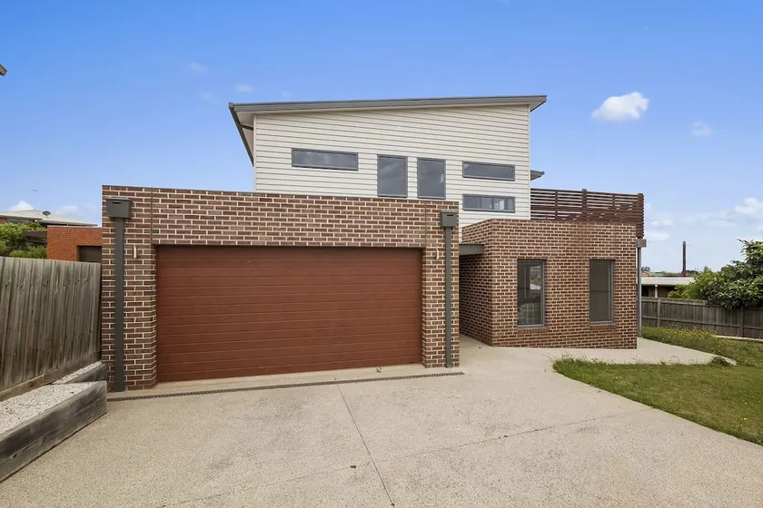 Bayside Haven - Image 1