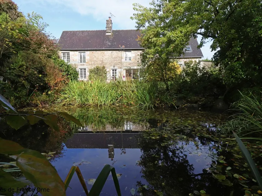 Gasthaus Tinchebray-Bocage-Frênes, 4 Sz, 10 people. - Image 1