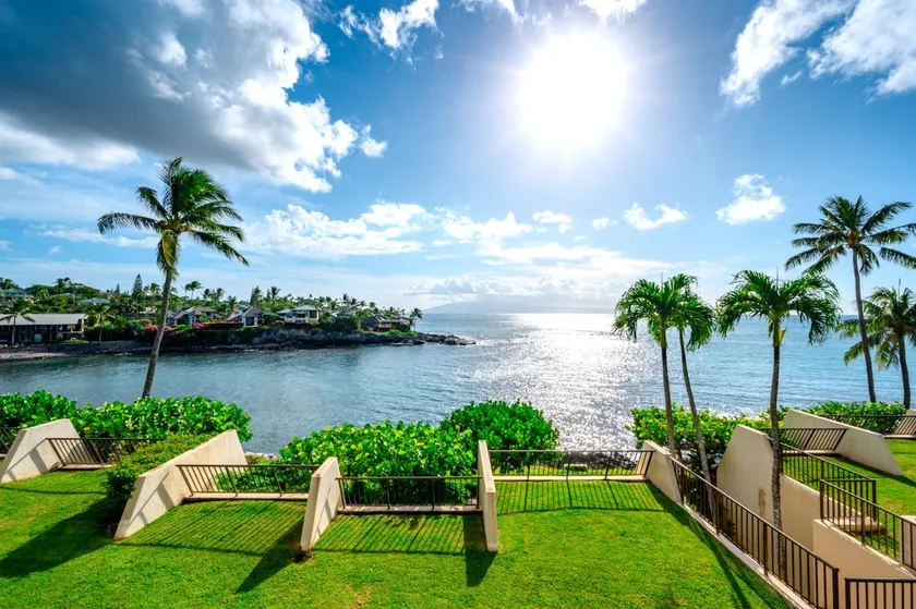 Napili Point Oceanfront 2 BR Water Front Great for Families Complimentary Car with 6 Nights NAP-C32 by KBM - Image 1