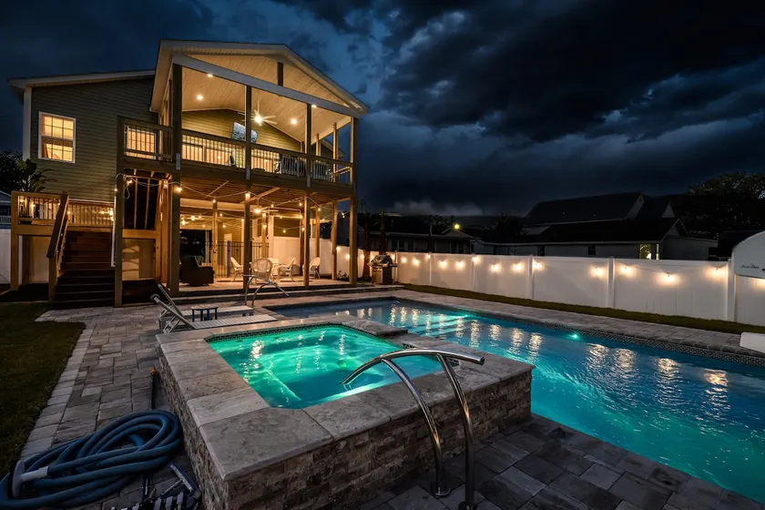 4BD Pet Friendly-Private Pool and Hot Tub-Walk 2 Beach - Image 1