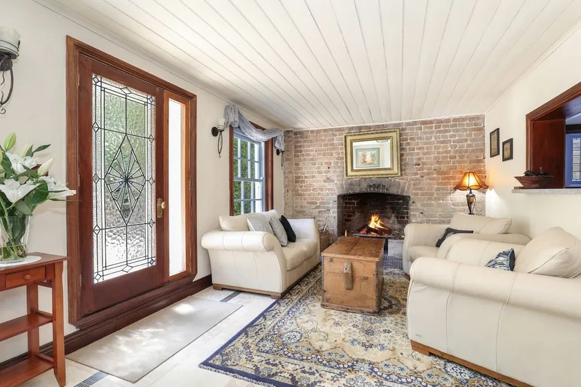 The Coach House - Image 1