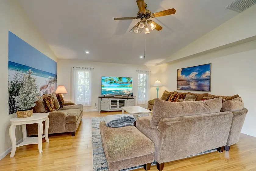 Coastal Family Home w/ Game Room in St James City! - Image 1