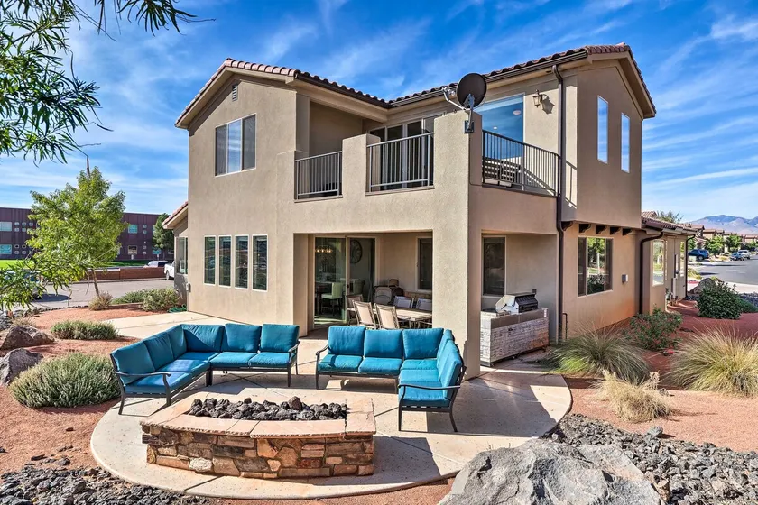 Utah Home w/ Pool & Hot Tub Access, Mtn Views! - Image 1